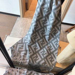 💎✨AUTHENTIC✨💎Fendi scarf